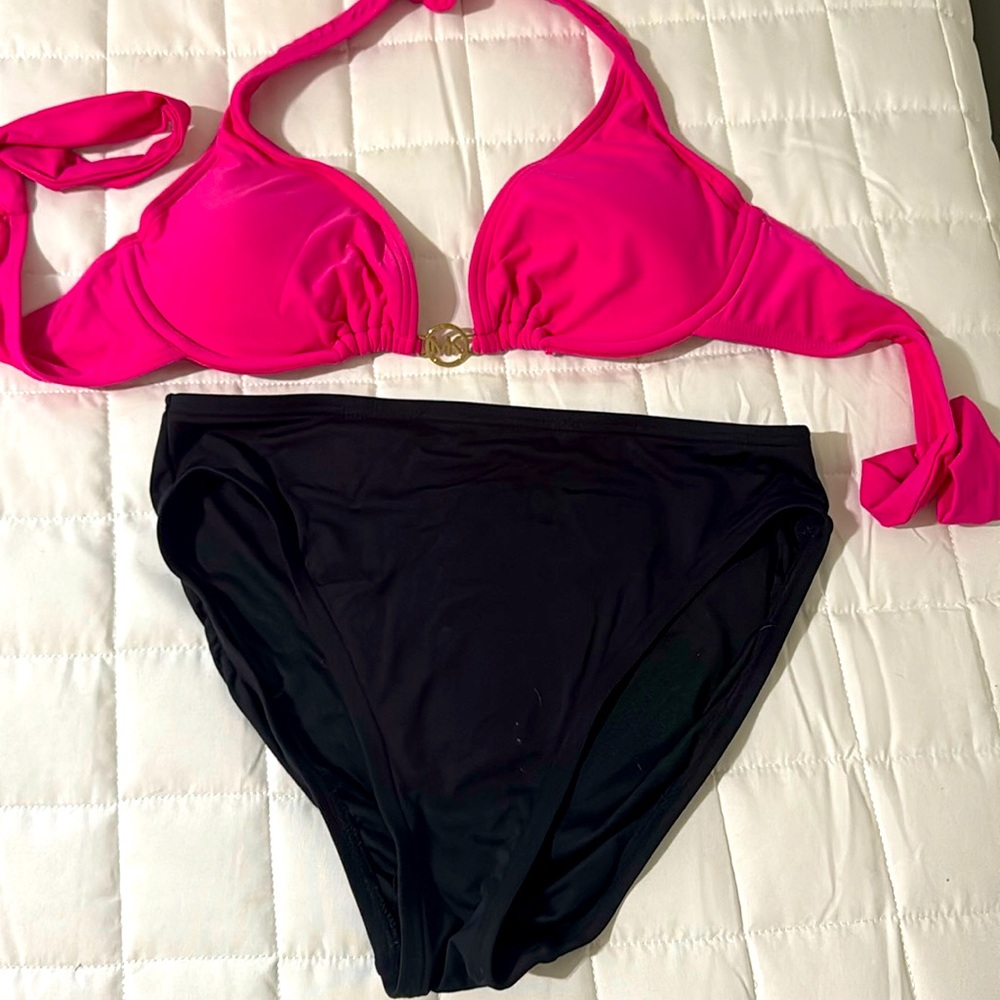 Michael Kors 👙